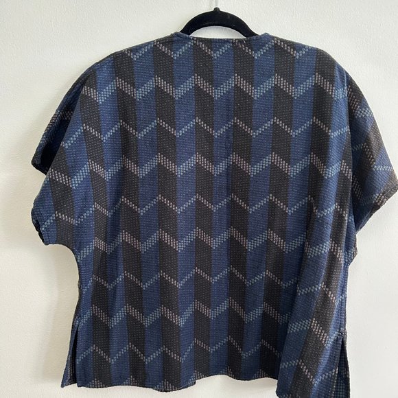 Genevieve Cardi in Dusk - Picture 5 of 6